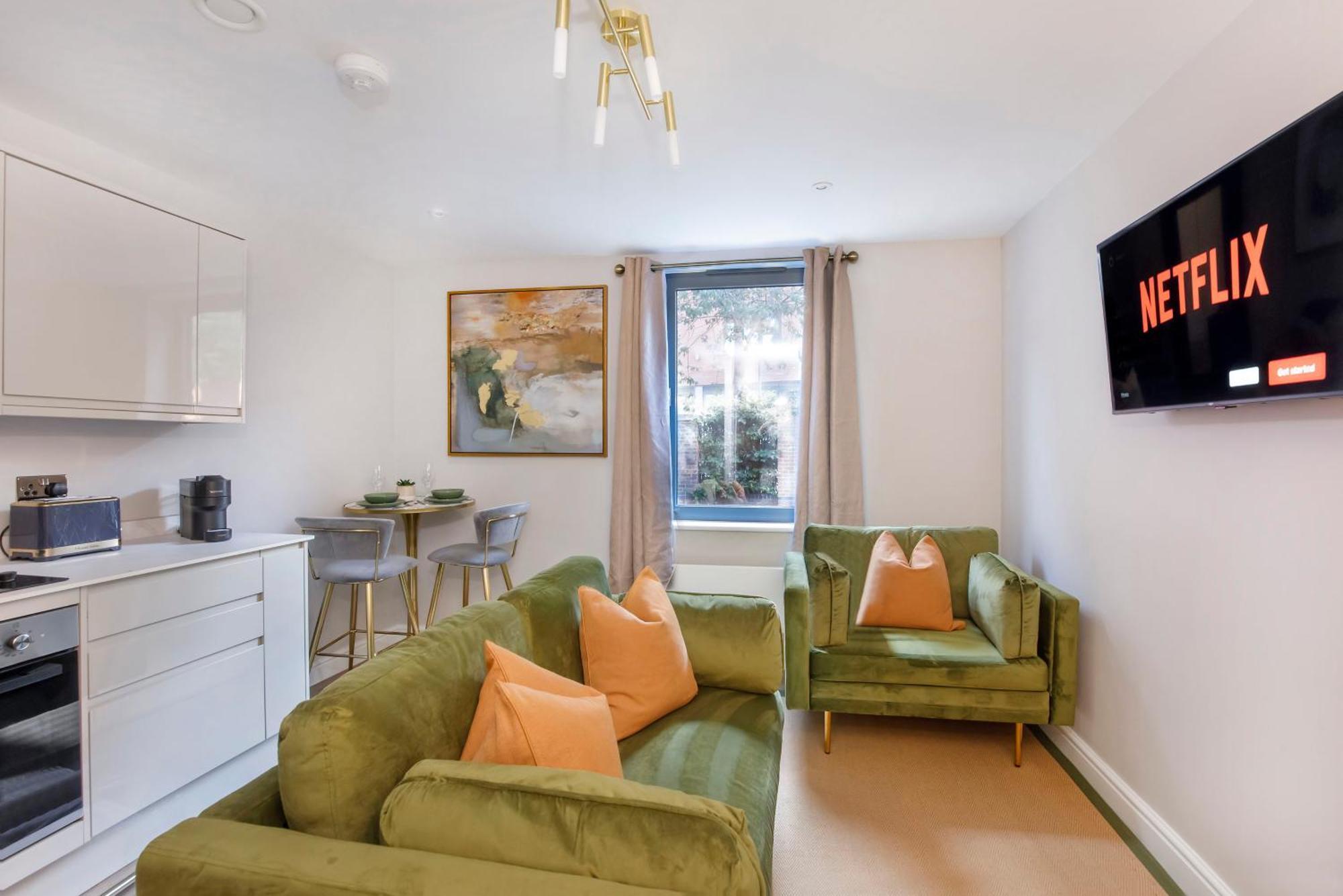 Crescent Court Modern And Luxurious Apartments ヨーク エクステリア 写真